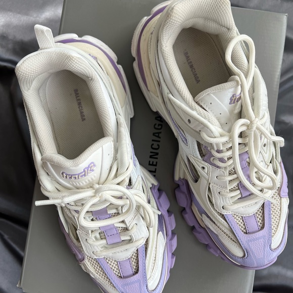 Balenciaga Sneakers - Picture 6 of 12